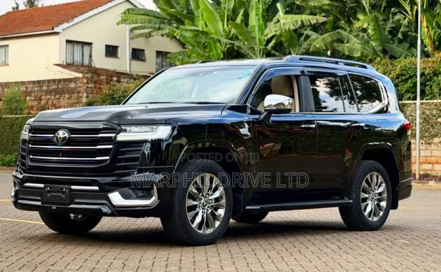 Toyota Land Cruiser 2023 Black