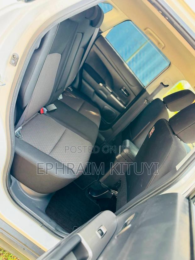 Mitsubishi RVR 2019 White