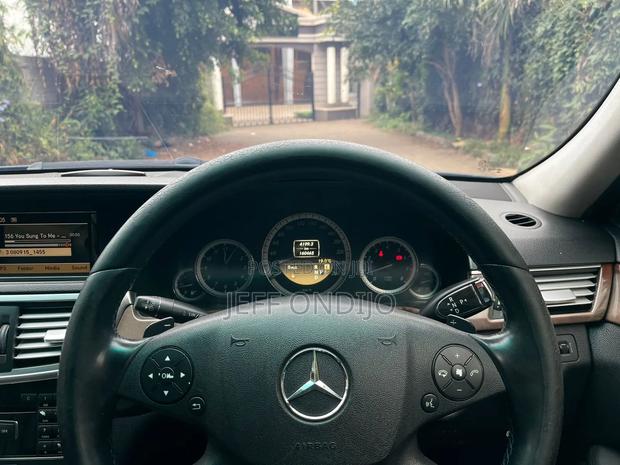 Mercedes-Benz E250 2012 Black