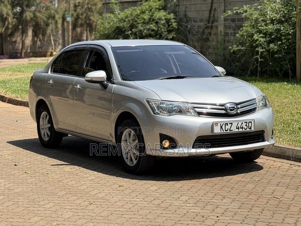 Toyota Axio 2013 Silver
