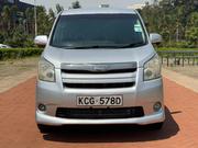 Toyota Noah 2009 Silver for sale