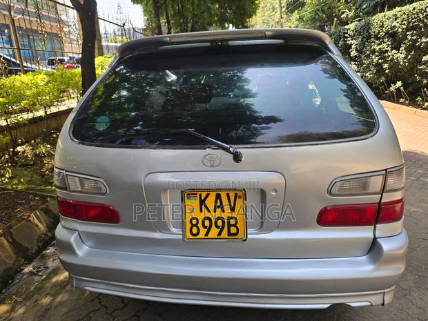 Toyota Corolla 1997 Silver