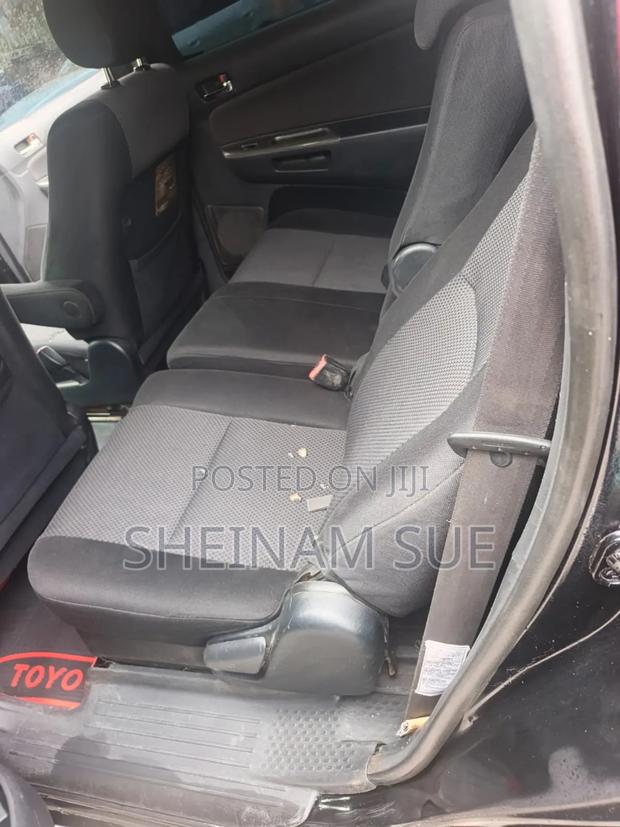 Toyota Wish 2011 Black