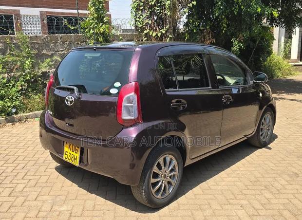 Toyota Passo 2014 Purple