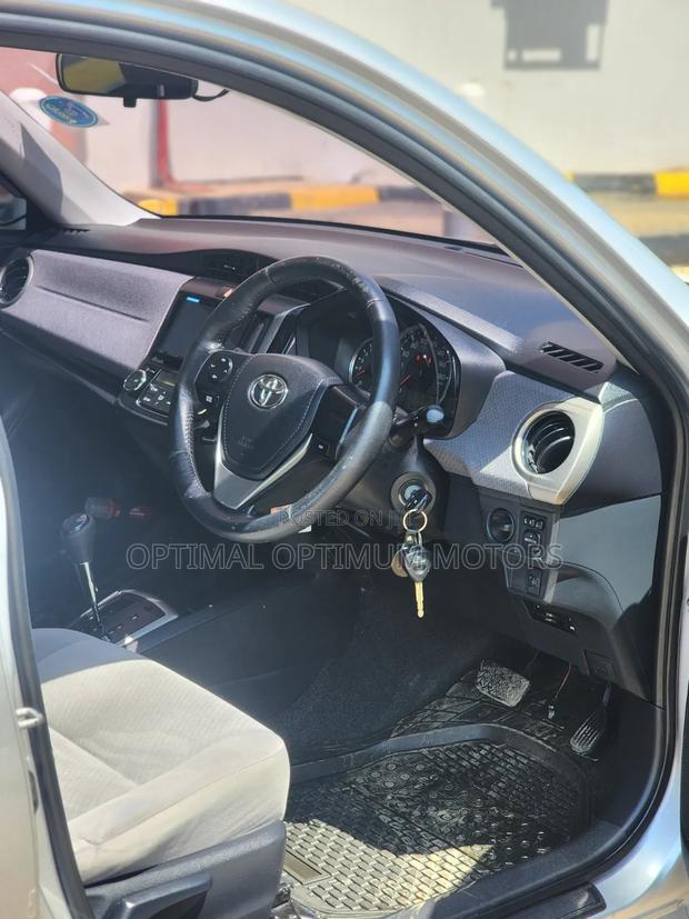 Toyota Axio 2013 Silver