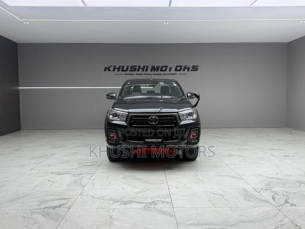 Toyota Hilux 2019 Black