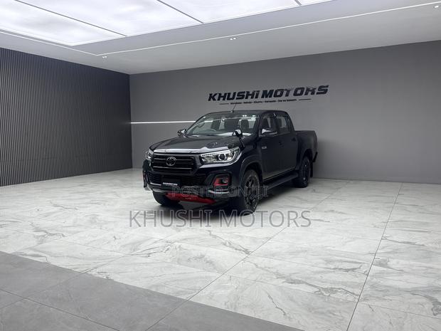Toyota Hilux 2019 Black