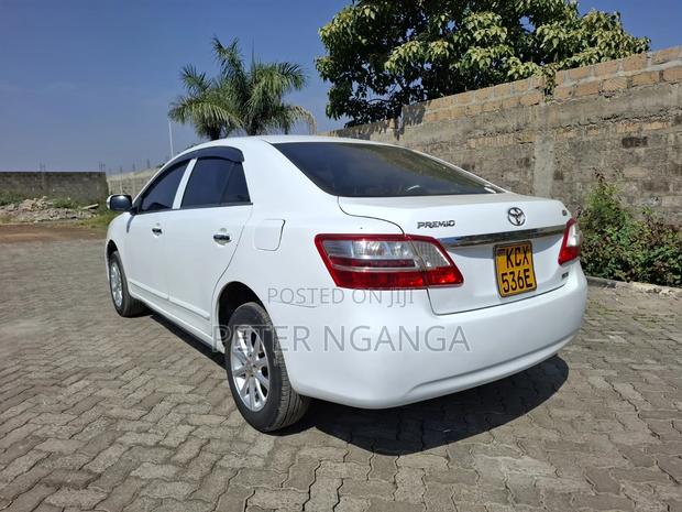 Toyota Premio 2012 White