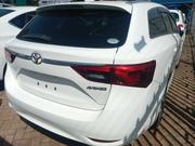 Toyota Avensis 2018 White for sale