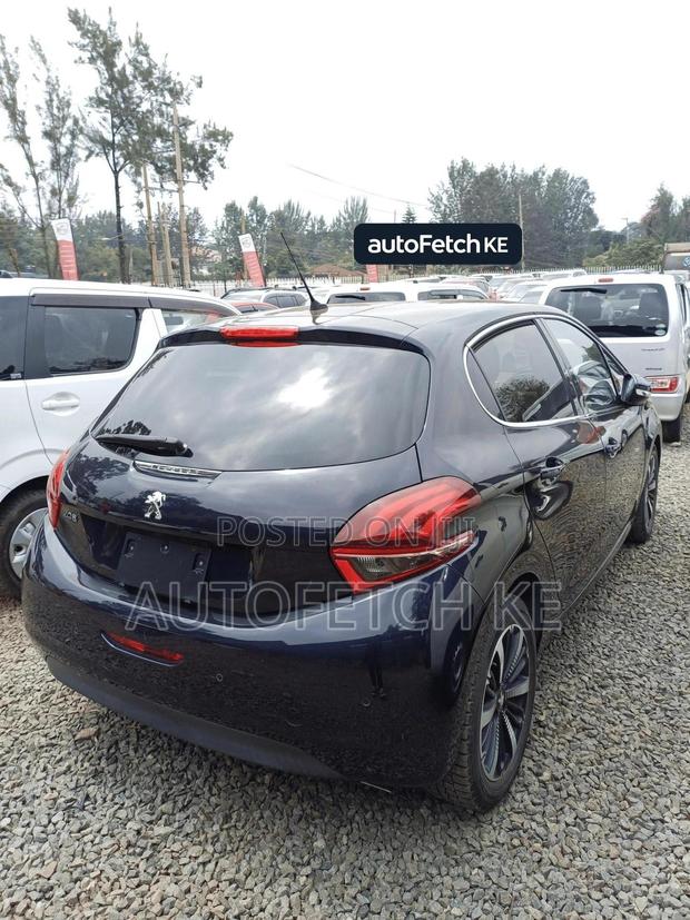 Peugeot 208 2019 Purple