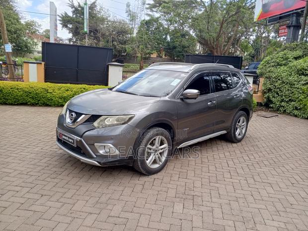 Nissan X-Trail 2016 Gray