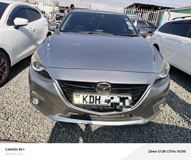 Mazda Axela SV Premium 2014 Silver