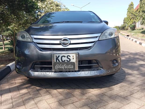 Nissan Lafesta 2011 Gray