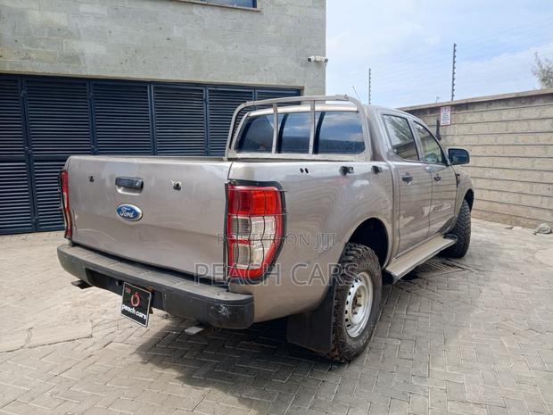 Ford Ranger 2015 Green