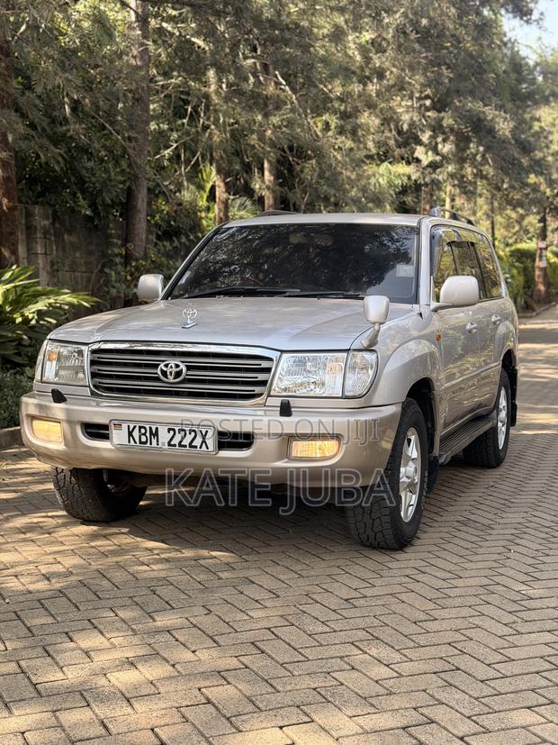 Toyota Land Cruiser 2005 Beige