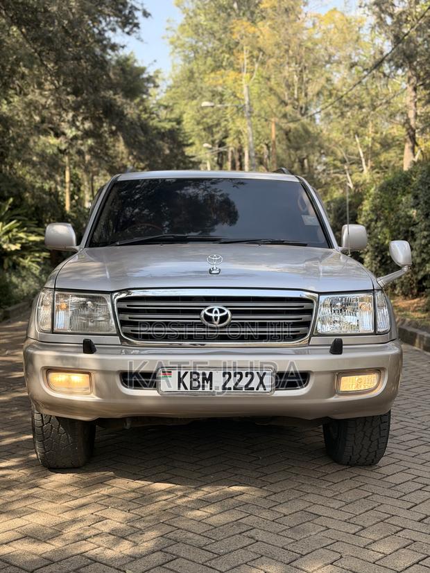 Toyota Land Cruiser 2005 Beige