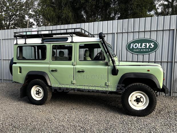 Land Rover Defender Station AWD 1997 Green