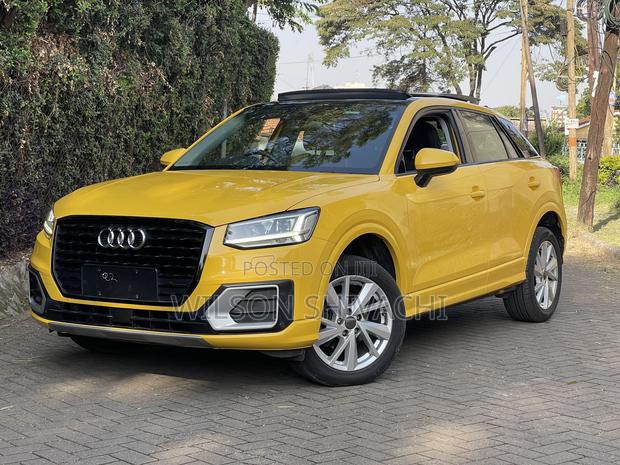 Audi Q2 2019 Yellow