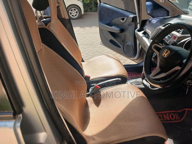 Honda Fit 2012 Silver