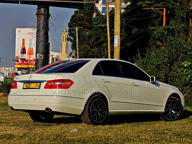 Mercedes-Benz E300 2010 White