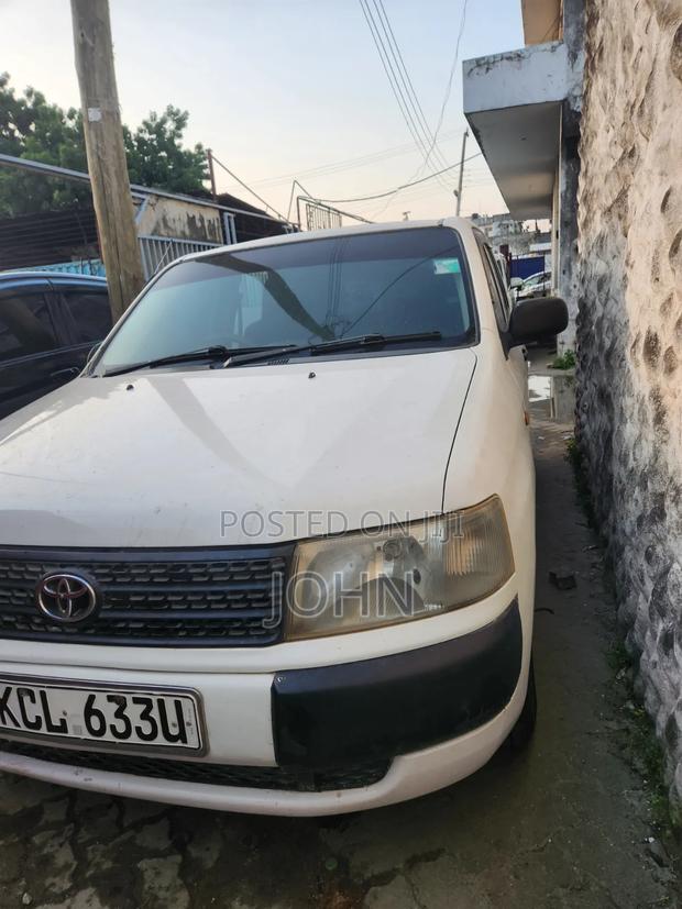 Toyota Probox 2010 White