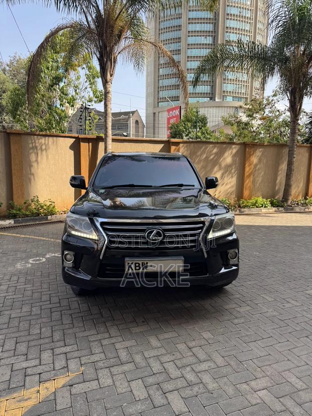 Lexus LX 570 2012 Black