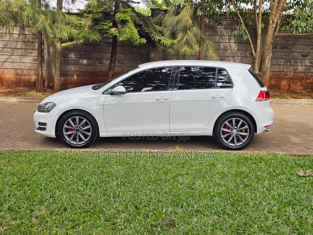 Volkswagen Golf 2014 White