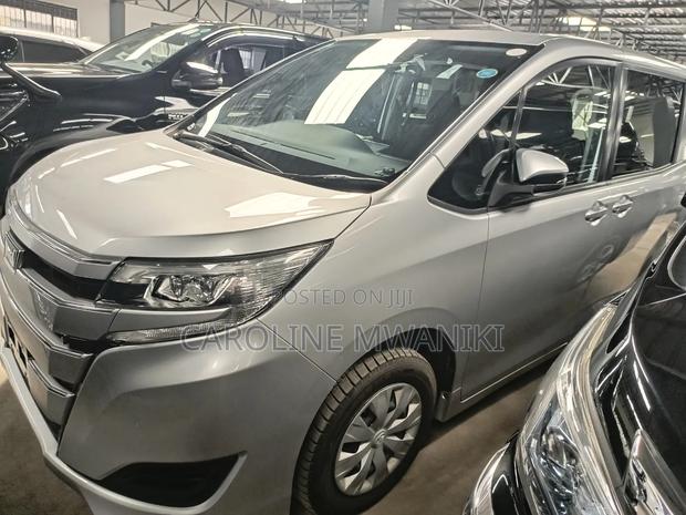 Toyota Noah 2020 Silver