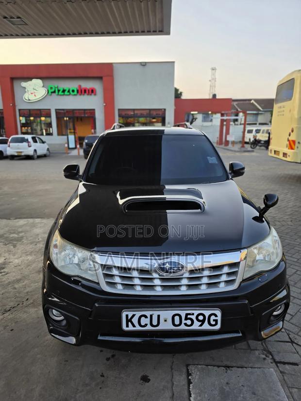 Subaru Forester 2011 Black