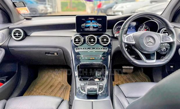 Mercedes-Benz GLC-Class 2016 Blue