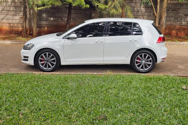 Volkswagen Golf 2014 White