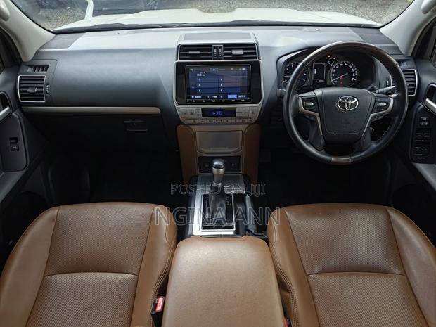 Toyota Land Cruiser Prado 2021 White