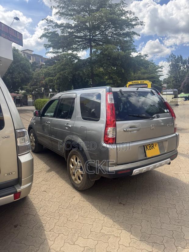 Honda CR-V 2005 Gray