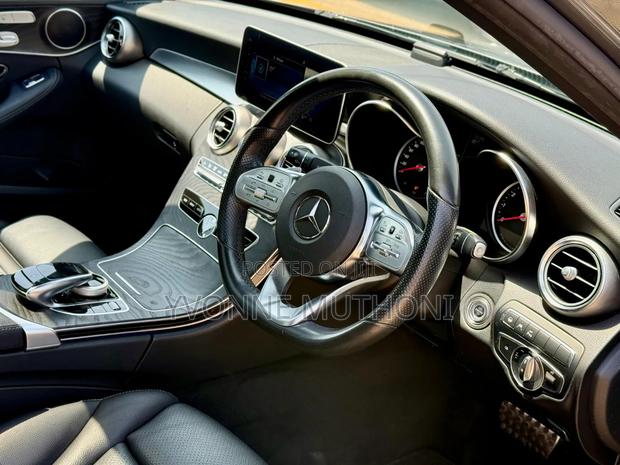 Mercedes-Benz C200 2020 Gray