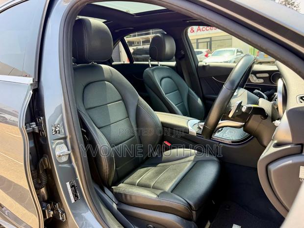 Mercedes-Benz C200 2020 Gray