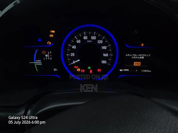 Honda Fit Shuttle 2016 Silver