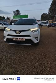 Toyota RAV4 2014 White for sale