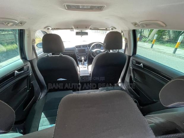 Volkswagen Golf Variant 2015 White