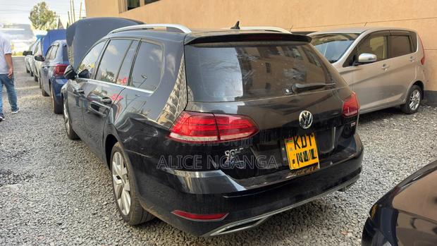 Volkswagen Golf Variant 2018 Black