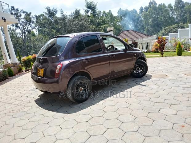 Nissan March 1.2 FWD 2005 Brown