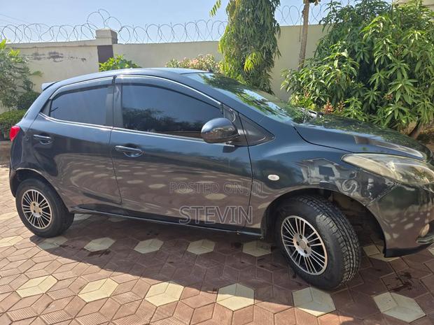Mazda Demio 2010 Gray