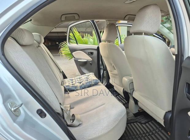 Toyota Belta 2008 Silver