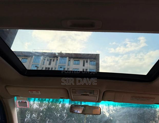 Toyota Harrier 2001 Gold