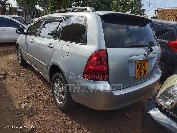 Toyota Corolla Fielder 1.5 Petrol FWD 2006 Silver