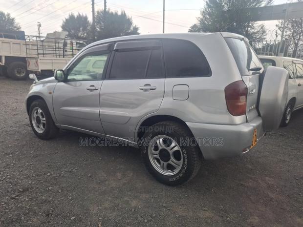 Toyota RAV4 2004 Silver