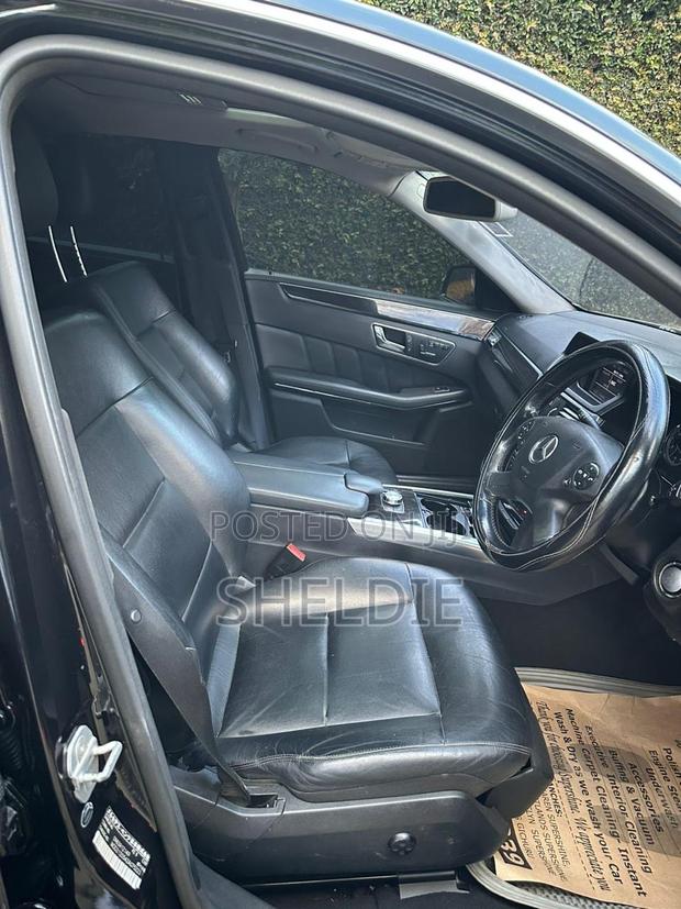 Mercedes-Benz E300 2010 Black