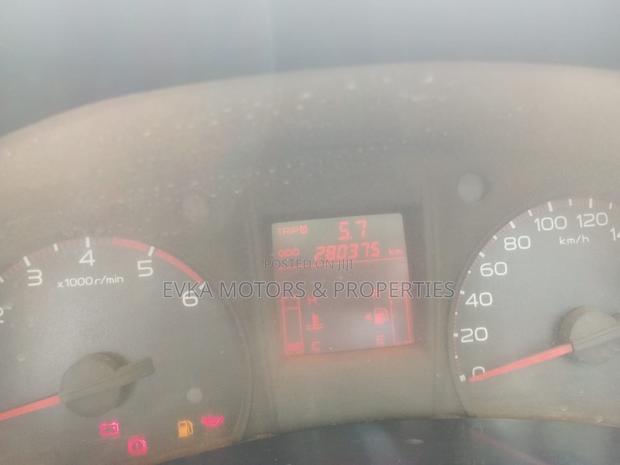 Isuzu D-MAX 2014 Gray