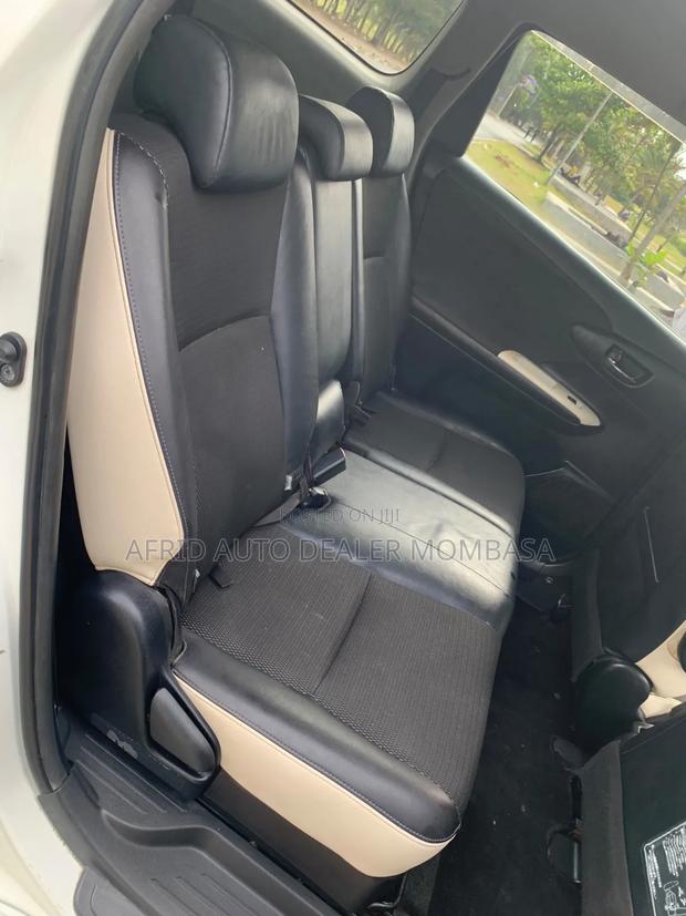 Toyota Wish 2014 White