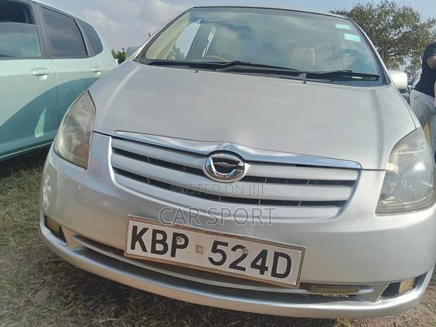 Toyota Corolla Spacio 2005 Silver
