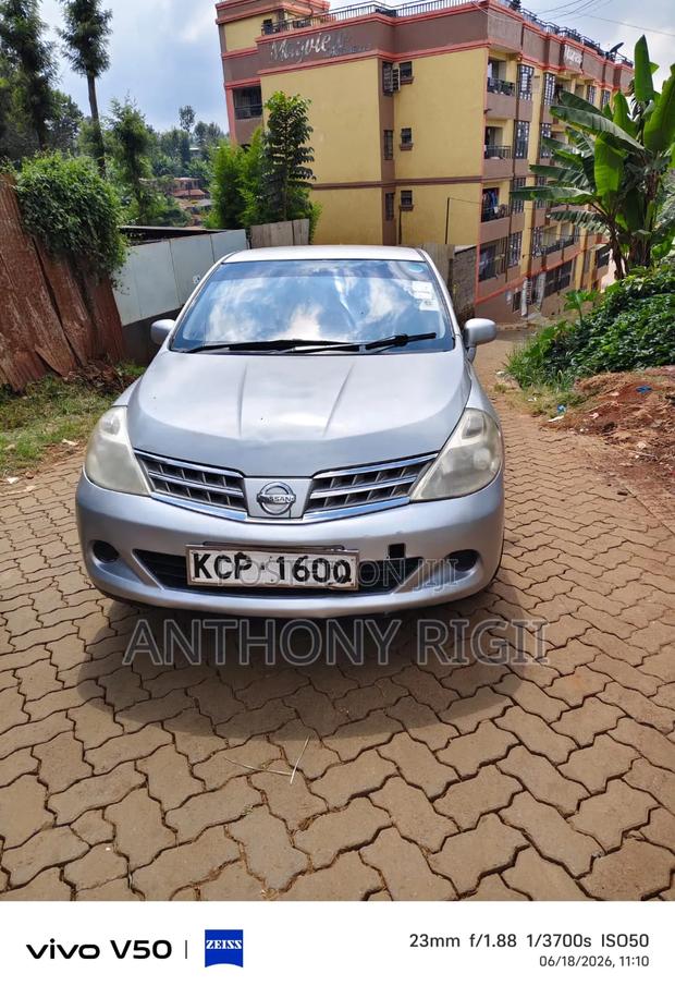 Nissan Tiida 1.5L 16V 2011 Silver